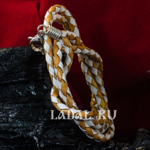 Шнур кожаный для ношения оберега плетённый (бело-медный)